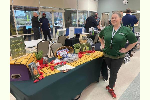 Home Instead Connects with Seniors at Cypress Lakes Village Expo