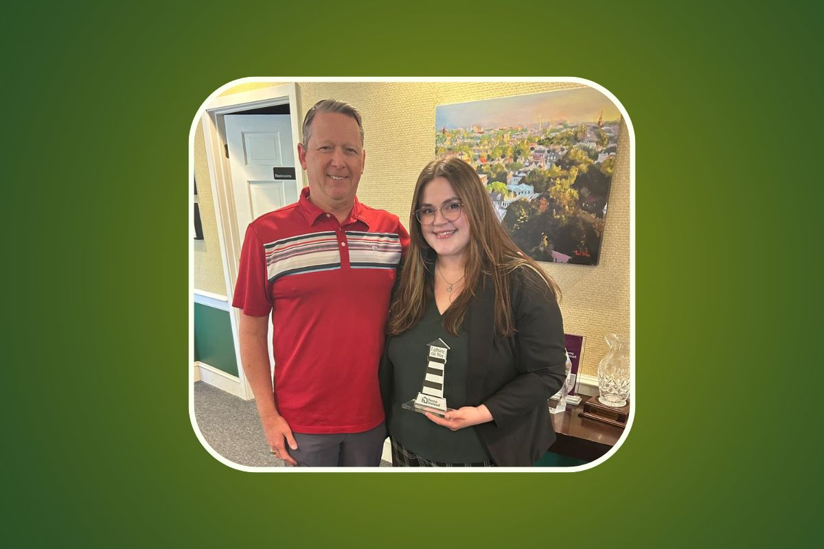 Home Instead's HR Director Earns Lighting The Way Award in Charleston, SC